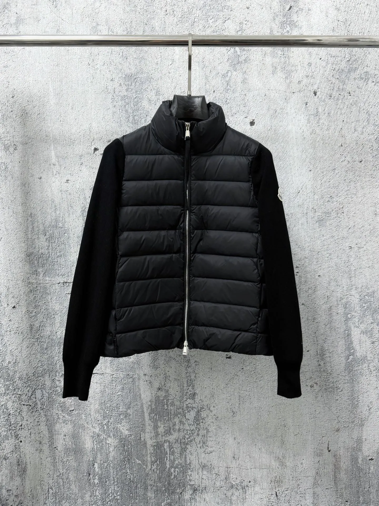 P315 【moner】 ， 、 ， ， ， ， ， ！ ！ ！ ： White Black Size：S-M-L